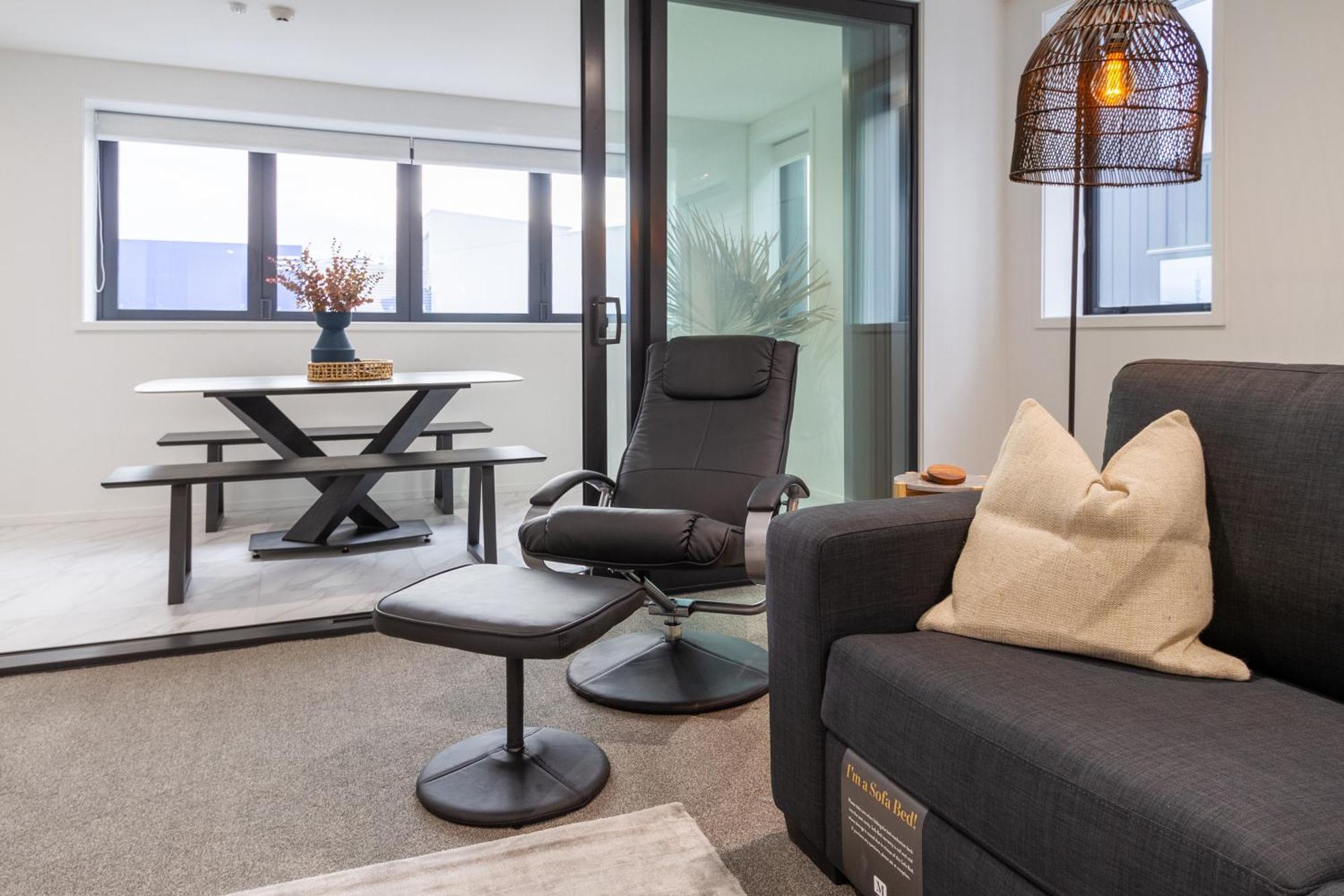 Discover Elegance - New Haven. 3 Bedroom Apartment